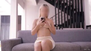 Pizza Guy Left Sperm in Cute Girl’s Pussy as a Change | Yummy Dick in a Box